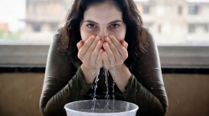 آموزش مراقبت‌ های پوستی در شرایط بحرانی و جنگی با محدودیت آب
