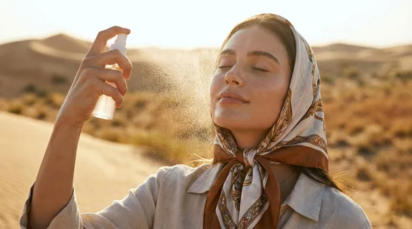 وقتی جغرافیا دشمن پوست می‌شود؛ راهنمای مراقبت از پوست در آب و هوای گرم و خشک