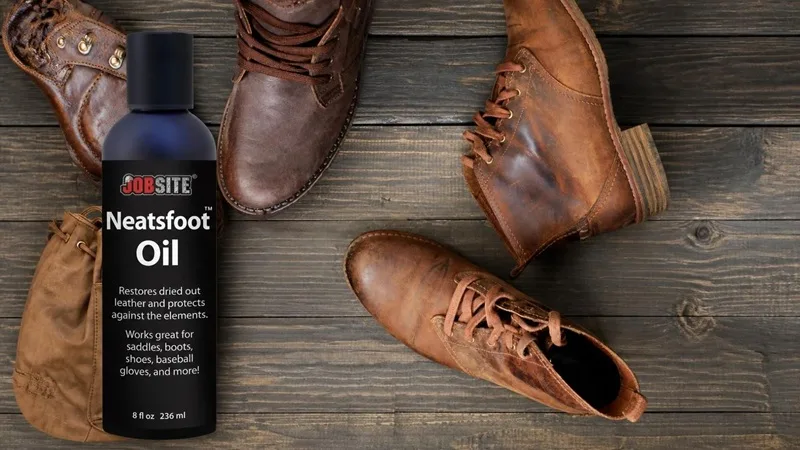 روغن نیتس فوت (Neatsfoot Oil) مناسب برای احیا چرم خشک طبیعی
