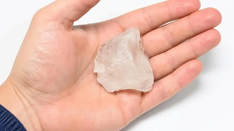 سنگ زاج یا سنگ شب (Alum Block)